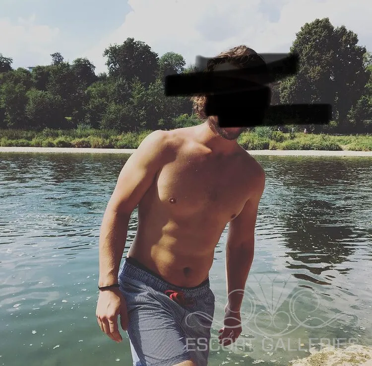 Escorts Ulm, Germany Stan