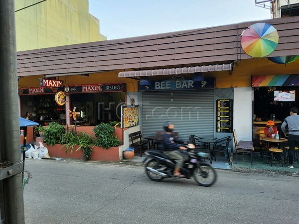 Beer Bar / Go-Go Bar Chiang Mai, Thailand Bee Bar