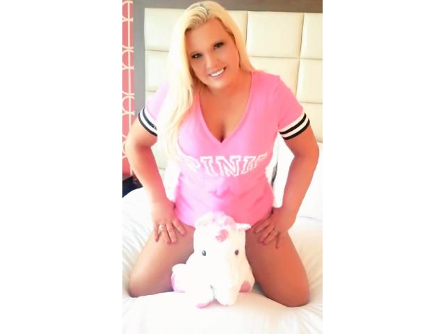 Escorts Phoenix, Arizona 😉On Tour Las Vegas💯 Kat Kovell 🔥COUGAR Gambler Sexy Curvy❤ Blonde Boston girl 💋