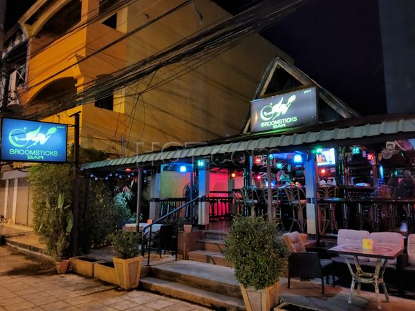 Beer Bar / Go-Go Bar Phuket, Thailand Broomsticks Bar