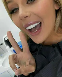 Escorts Montreal, Quebec Evelyn