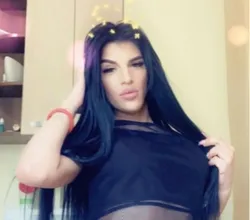 Escorts Leicester, England Shemale dominatrix just top incall outtcall