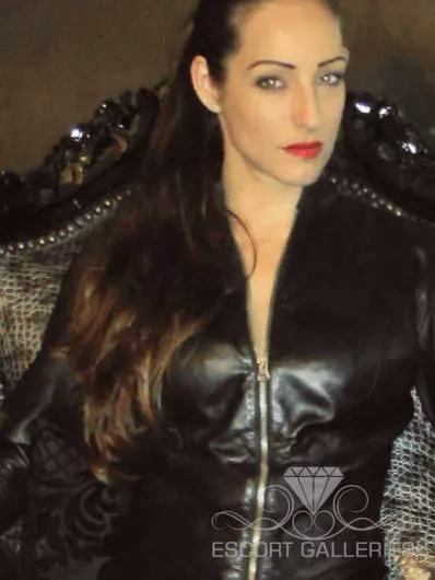 Escorts Essen, Germany null