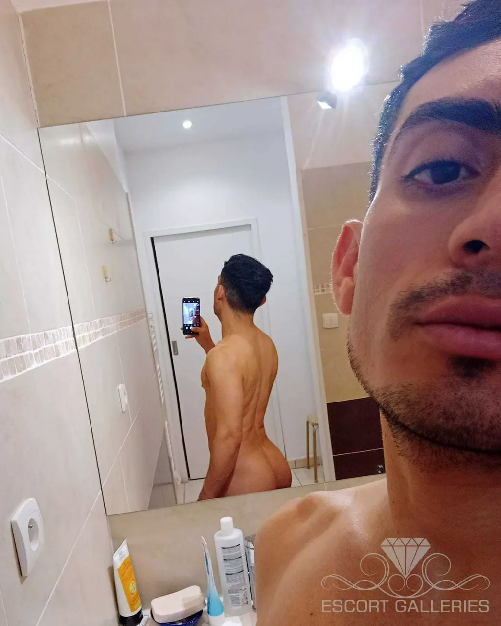 Escorts Cannes, France null