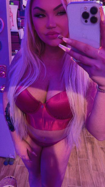 Escorts Saint Paul, Minnesota ✨Stunning Blonde ✨