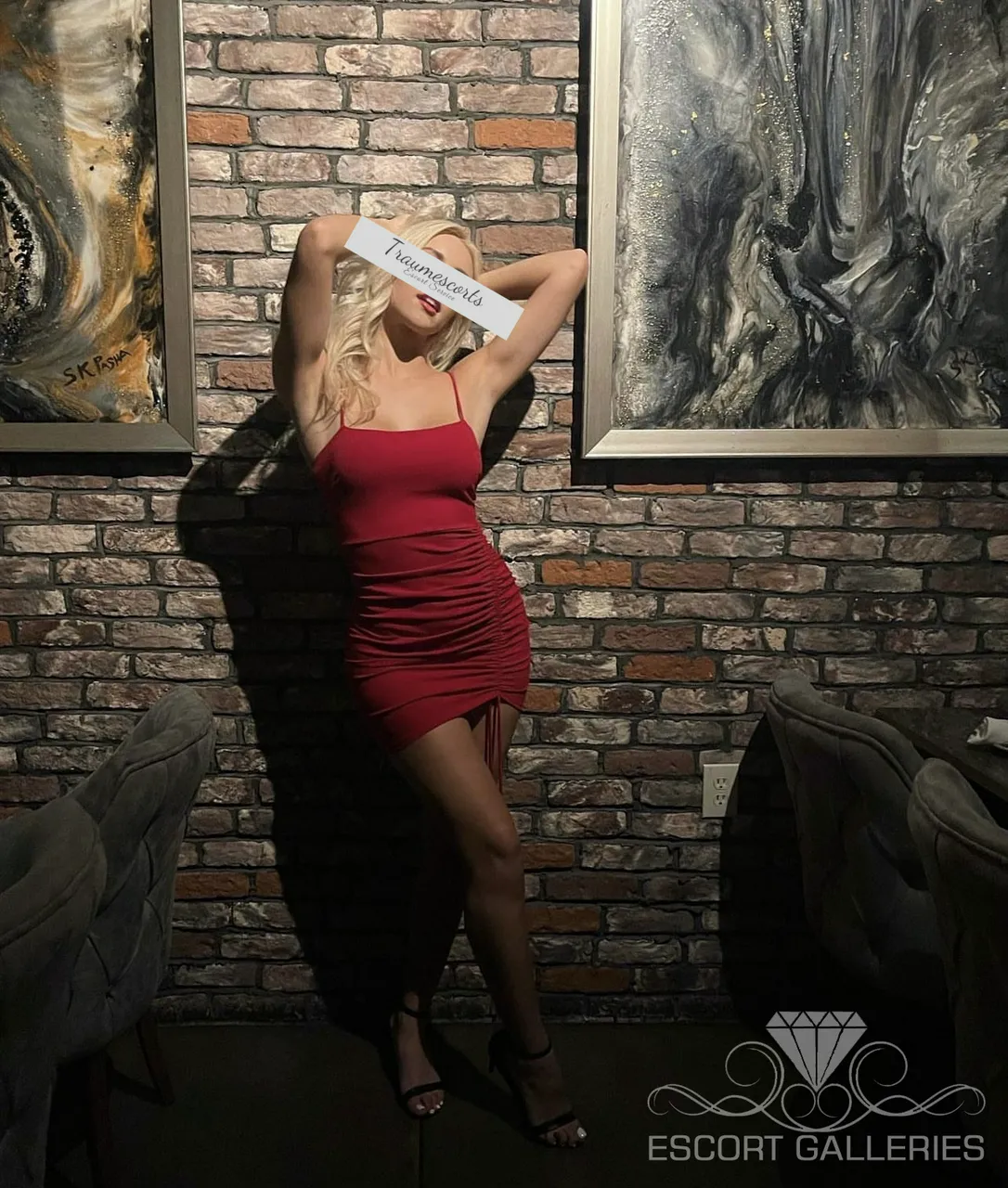 Escorts Dusseldorf, Germany null