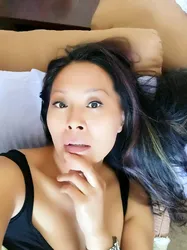 Escorts Muscat, Oman North Korean Escort Face Sitting Fingering Foot Fetish