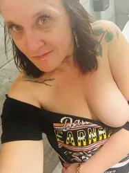Escorts Pittsburgh, Pennsylvania 💋👅42 Years Hot Mommy😘💚𝖲𝖠𝖳𝖨𝖲𝖥𝖠𝖢𝖳𝖨𝖮𝖭 100%✅BBJ and Bare Raw Cim and Full Service Special😍Skip the BS you want to fuk and get your dik sucked👅Available for Incall/Outcall and Cardate✅ - 42