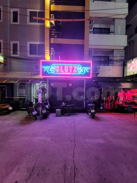 Bordello / Brothel Bar / Brothels - Prive Pattaya, Thailand Slutz - Boomerang