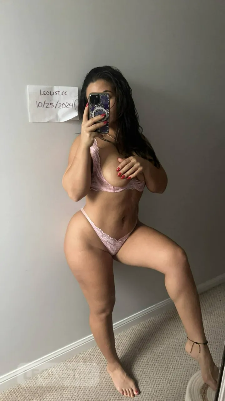 Escorts Greater Sudbury, Ontario NO MEET UPS CAMSHOW/ONLINE PLAY ONLY