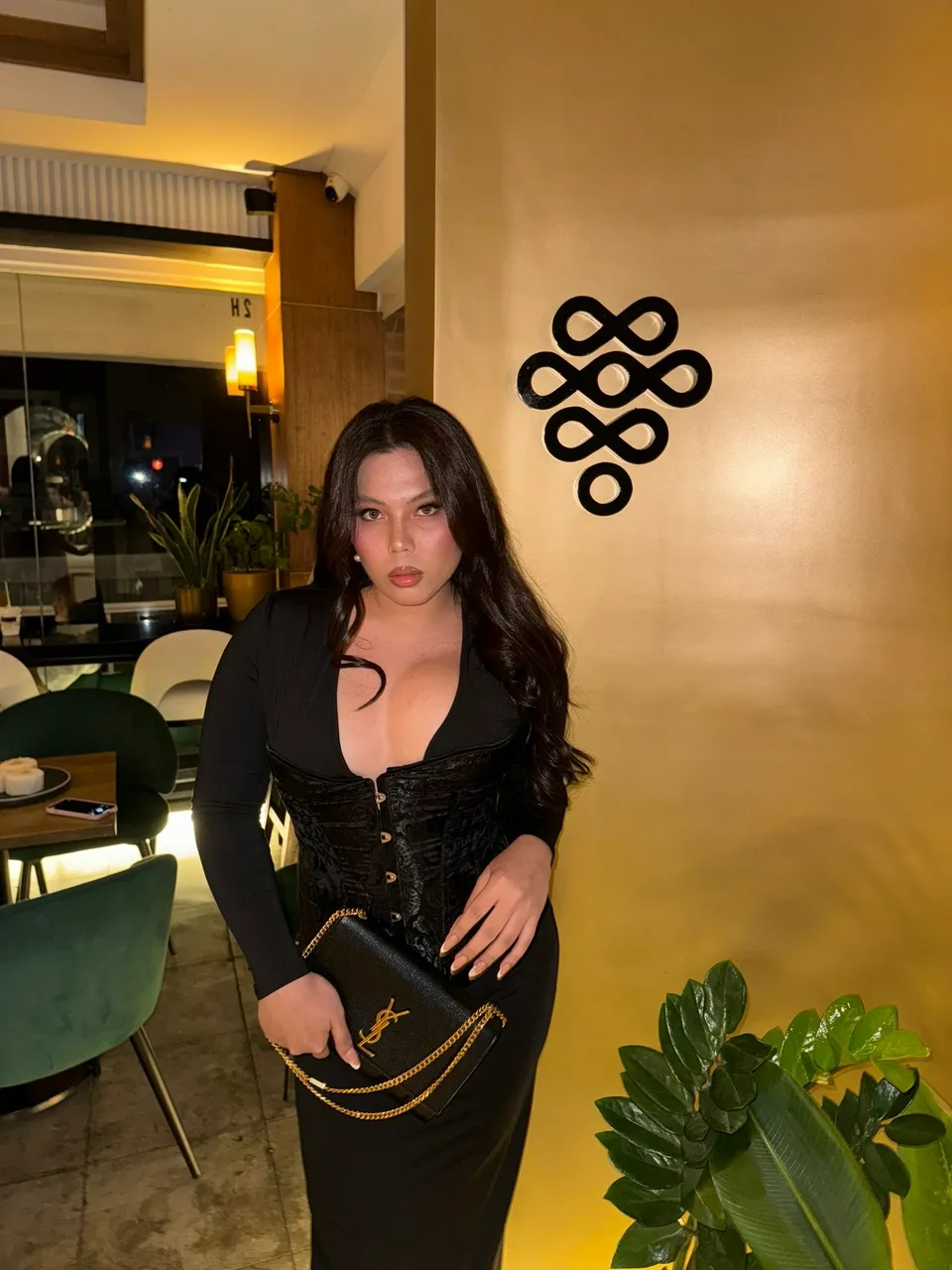 Escorts Angeles City, Philippines Your Curvy Feminine Babe