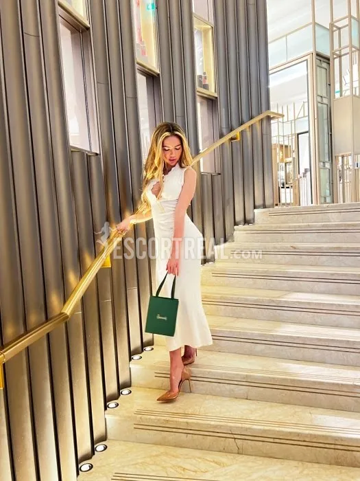 Escorts Rome, Italy (Sophia Vixen, independent)