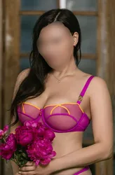 Escorts Orange County, California Veronica Moon | European Elite Companion