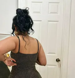Escorts Brampton, Ontario Javni