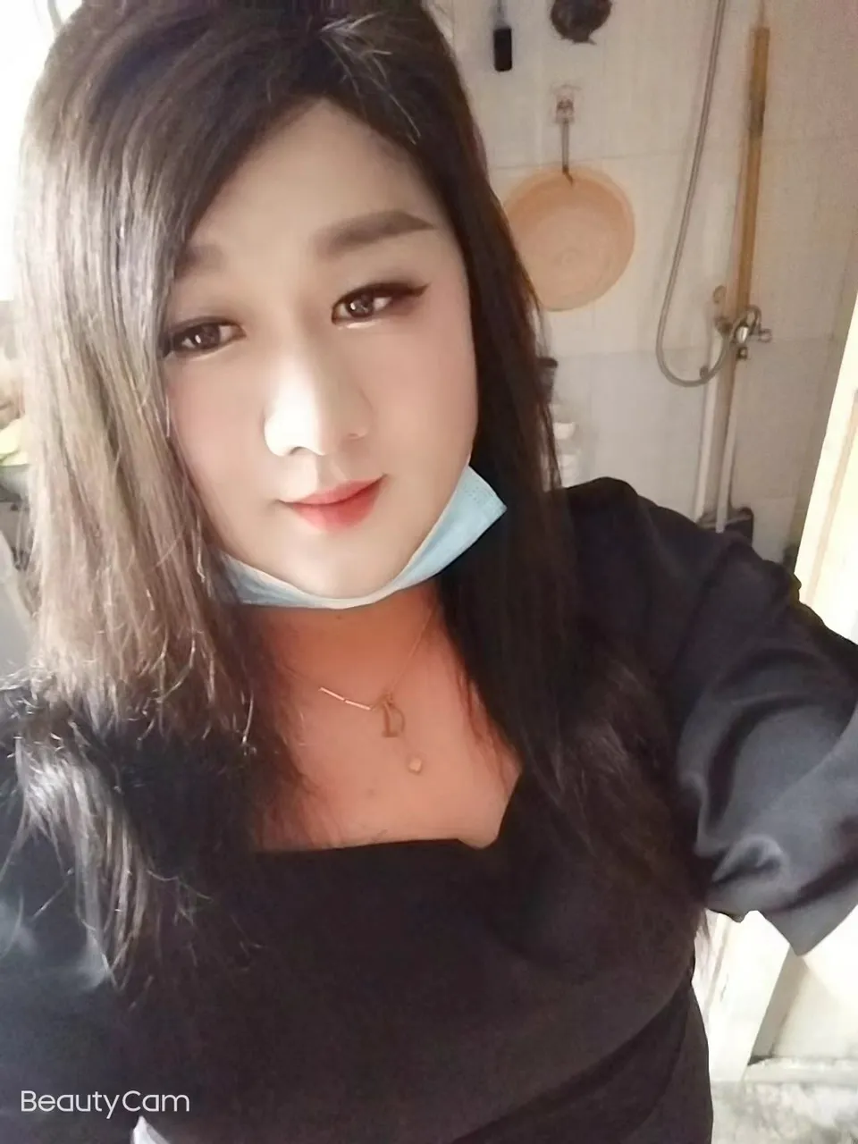 Escorts Shanghai, China Z玲玲