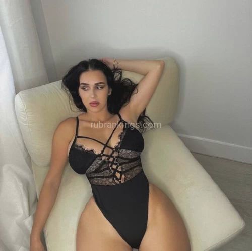 Escorts Orlando, Florida ✅ BUSTY HOT NAUGHTY RUSSIAN NERD WITH CURVY ASS