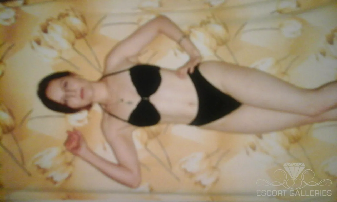 Escorts Moscow, Russia Amy-helen