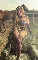 Escorts Chicago, Illinois Arlington H