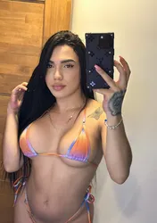 Escorts Medellin, Colombia Camila