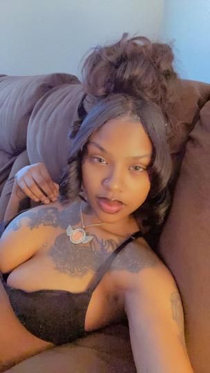 Escorts Toledo, Ohio everything and more🥰🥰 outcalls only 💕