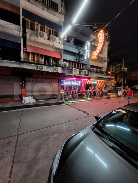 Beer Bar Pattaya, Thailand Goodfellas