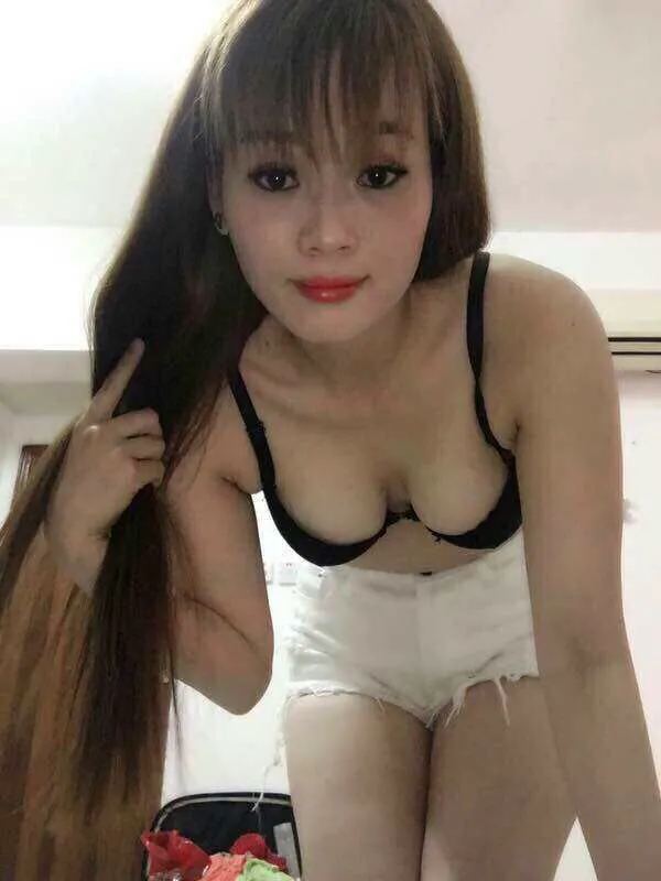 Escorts Muscat, Oman Natural Young Asian Escort BDSM Domination GFE