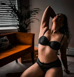 Escorts Brandon, Manitoba Rae Sloane