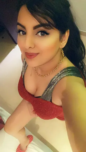 Escorts Muscat, Oman VIP Iranian Escort Lila Always Hot And Horny