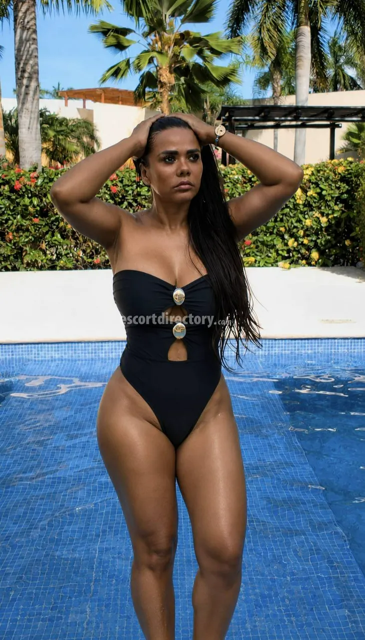 Escorts Cancun, Mexico Valentina Rose