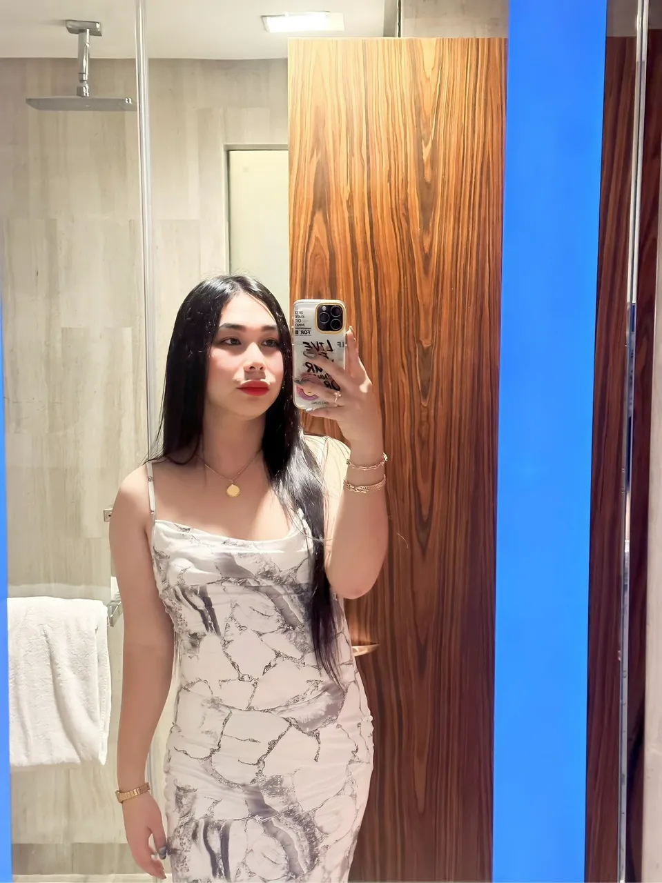 Escorts Makati City, Philippines Samantha