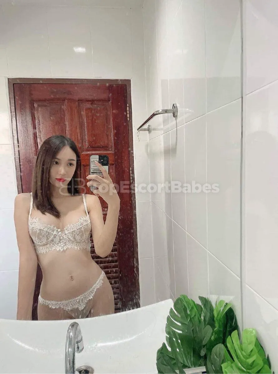 Escorts Bangkok, Thailand Nira