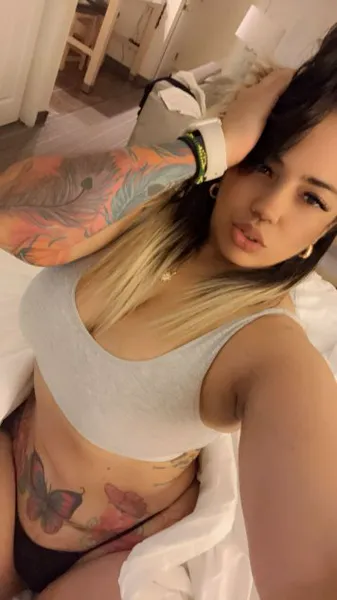Escorts Omaha, Nebraska Soy nueva en la ciudad dispuesta a darte placer y que pase un rato ric