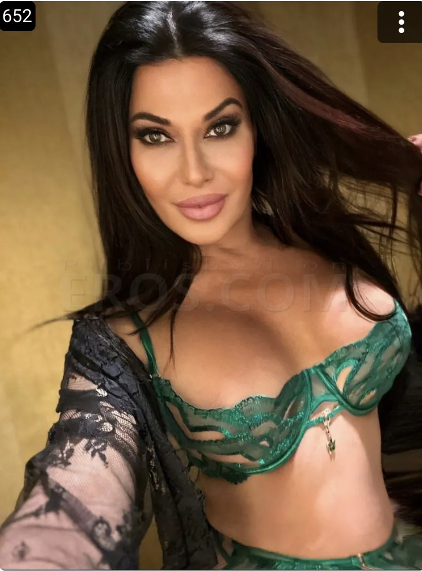 Escorts Los Angeles, California LA BH, WH