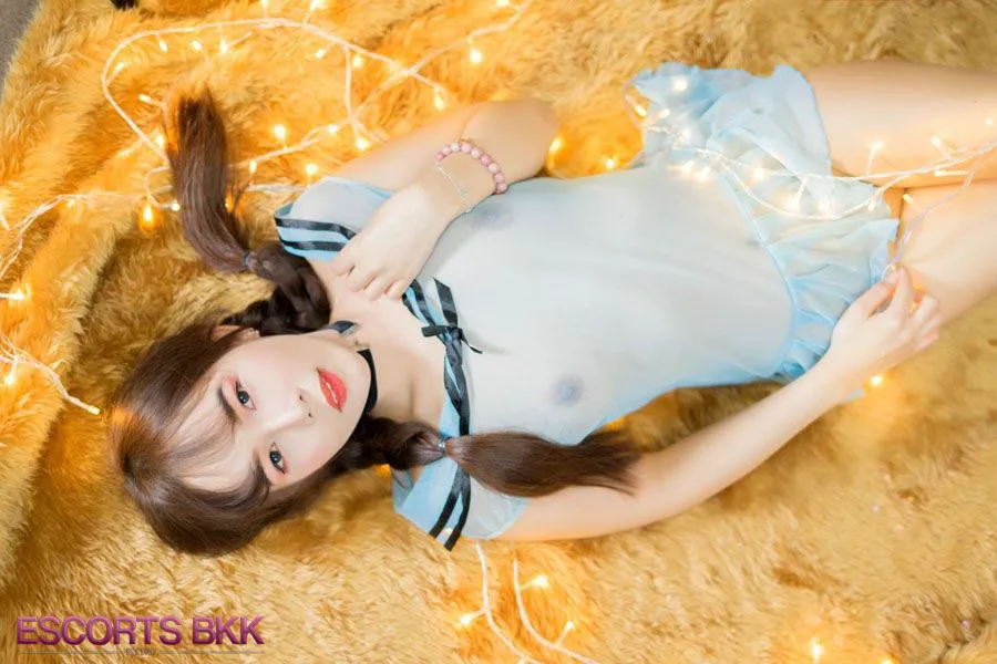 Escorts Bangkok, Thailand GFE Full Service Escort Minie Unforgettable Experience