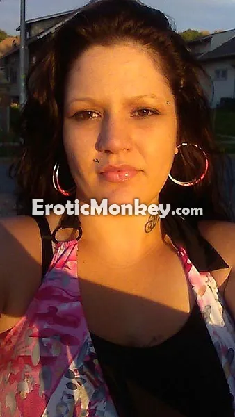 Escorts Lansing, Michigan Courtney
