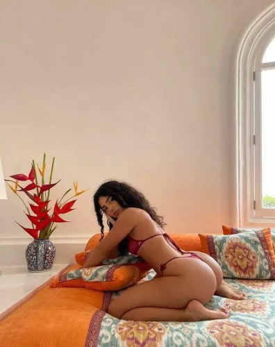 Escorts Clarksville, Tennessee UNSTOPPABLE DESIRE, RESERVED FOR EMPERORS😇🍑🍆💦