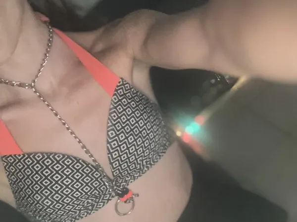 Cam Sites TinyEmmaDE