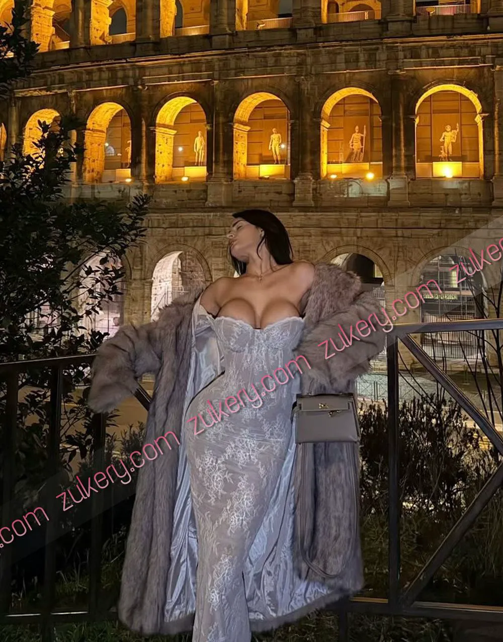Escorts Madrid, Spain BELLA