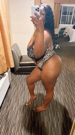 Escorts Orange County, California INVITE ME OVER ^^^^^ 😘 Being single sucks im soo ready and eager to please 🍫😍
