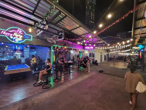 Beer Bar / Go-Go Bar Bangkok, Thailand My Joy Bar
