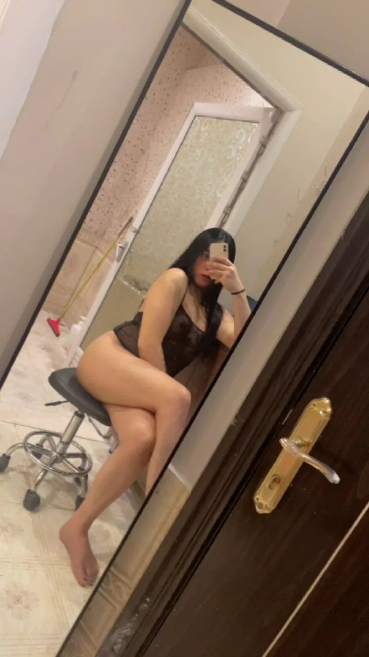 Escorts Dubai, United Arab Emirates Venna Verse
