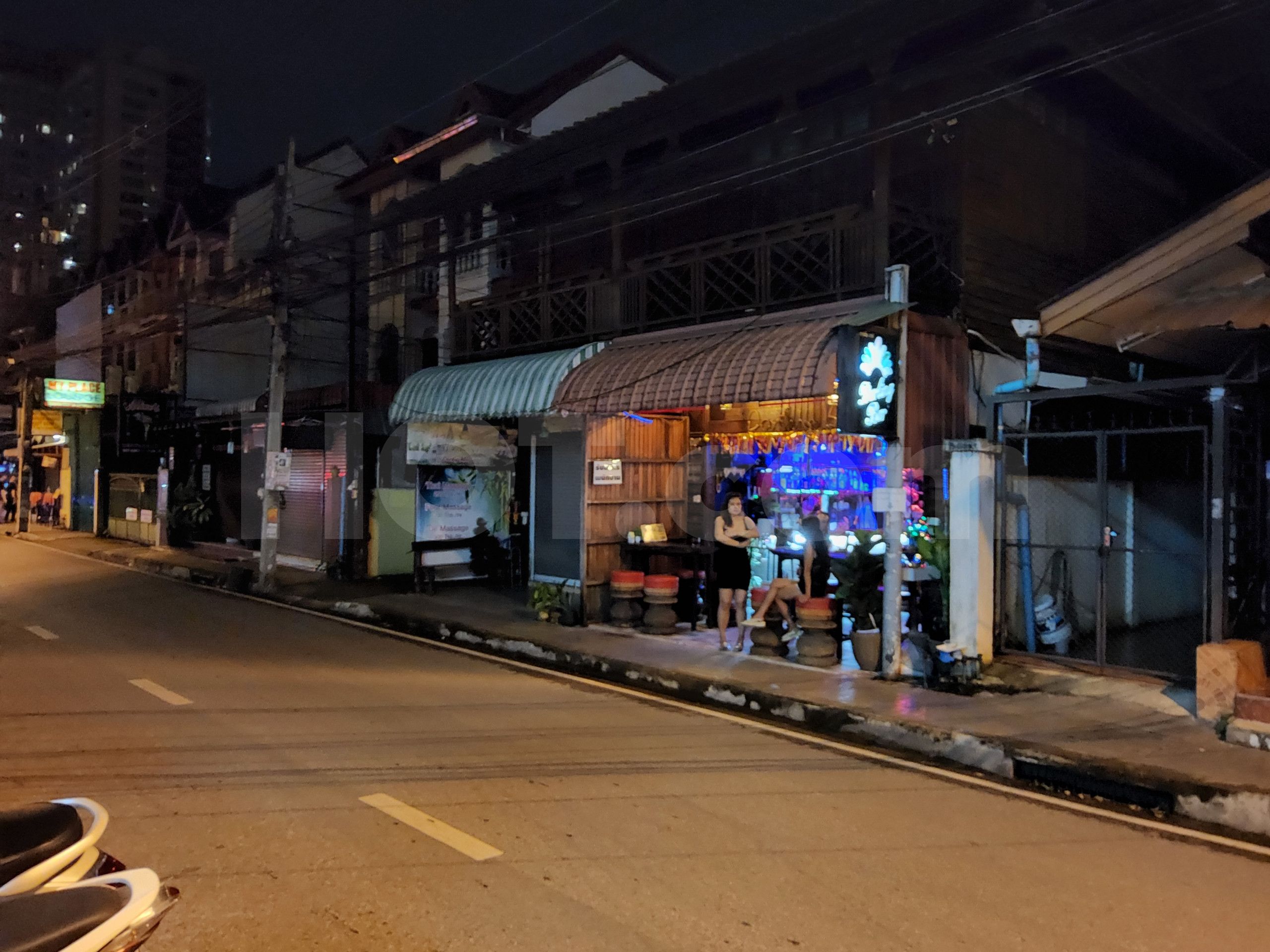 Chiang Mai, Thailand Darling Bar