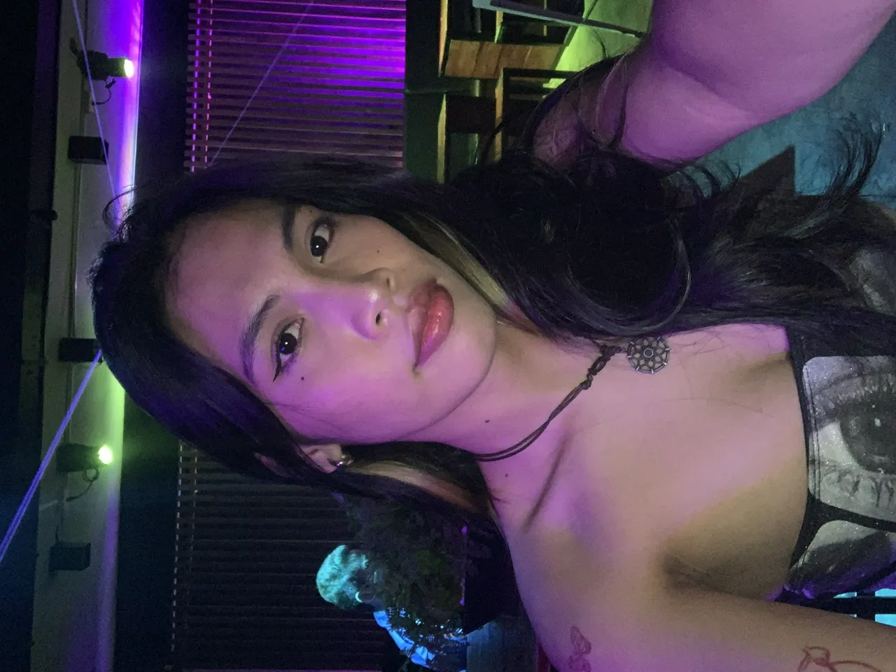 Escorts Quezon City, Philippines Jade Cumshow