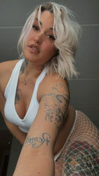Escorts Albuquerque, New Mexico Hilary FoXXX | back in town lets get together,  Girl Show