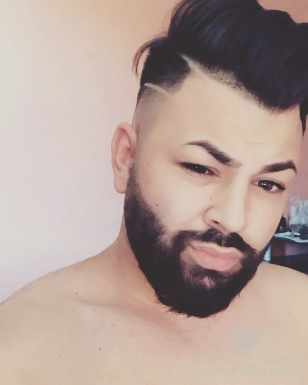 Escorts Berlin, Germany AmirHairyBottom