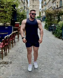 Escorts Paris, France Masseur_Muscle