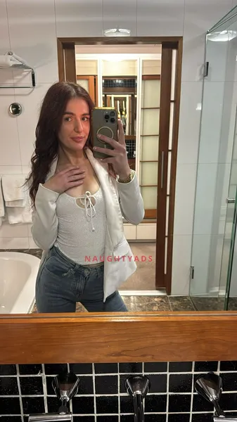 Escorts Adelaide, Australia Kirstie S 💋