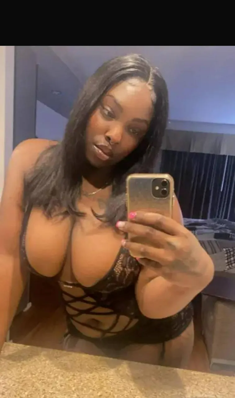 Escorts Quebec City, Quebec Malia