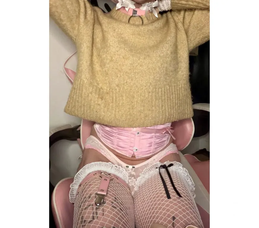 Escorts Slough, England (( ^ P R E T T Y B O Y 4 U ^ )) femoboy tiwnk london