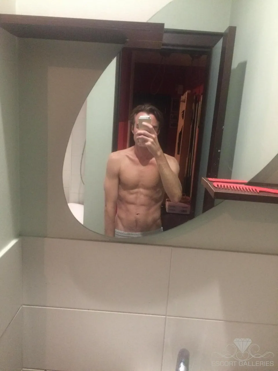 Escorts Kyiv, Ukraine Vitorio